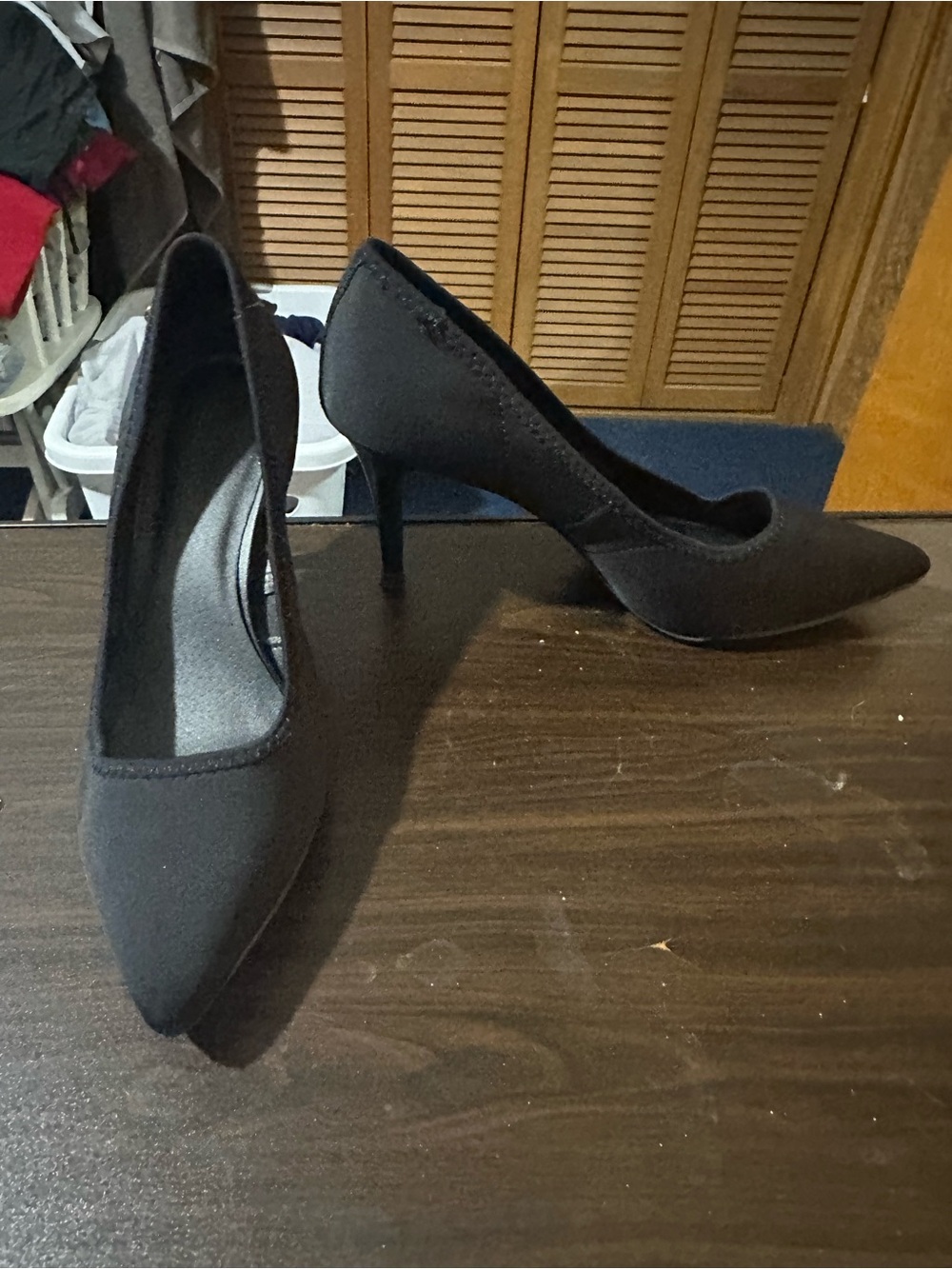 Vera Wang Black Pointed-Toe Stiletto Pumps